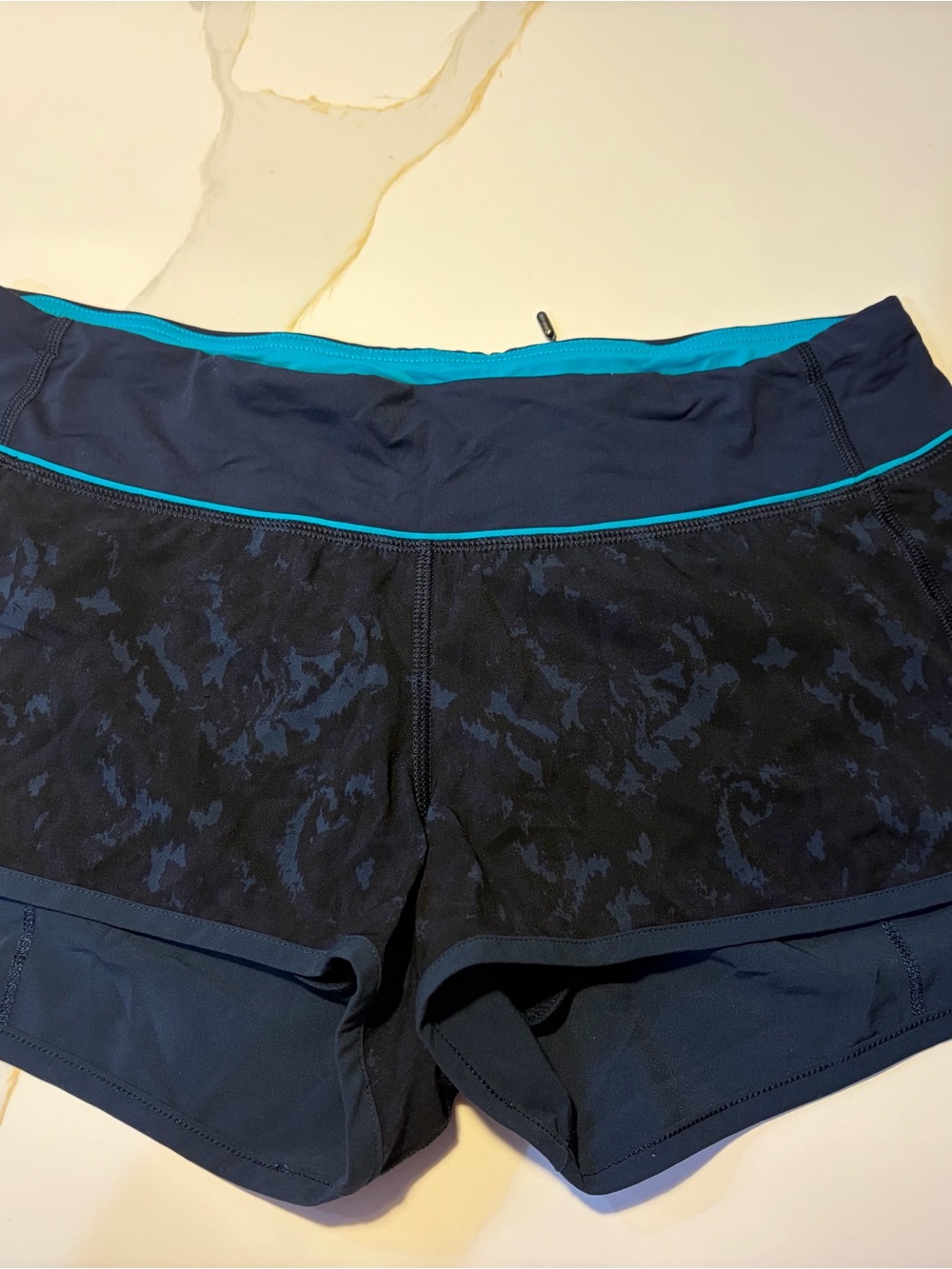 Lululemon Run Speed Shorts Black Blue Print Athletic Running Shorts Women 6